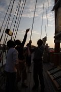 040. On hisse la grand-voile
