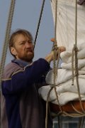 112. Christian affale les voiles